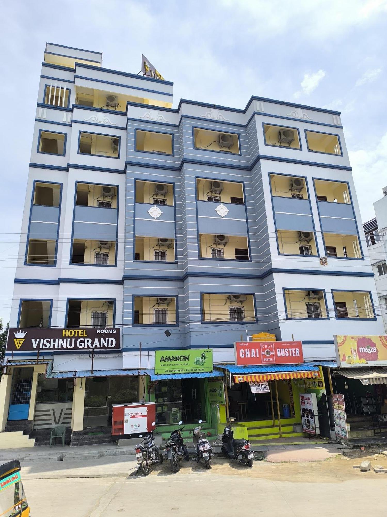 Hotel Vishnu Grand 蒂鲁帕蒂 外观 照片